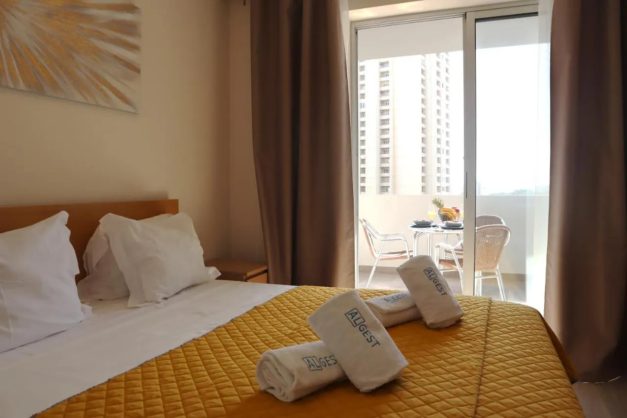 Апартаменты T1 Rocha Tower Портиман